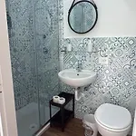 Tonic Alojamento de Acomodação e Pequeno-almoço 3*