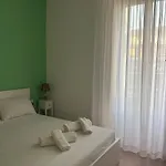 Alojamento de Acomodação e Pequeno-almoço Tonic Nápoles