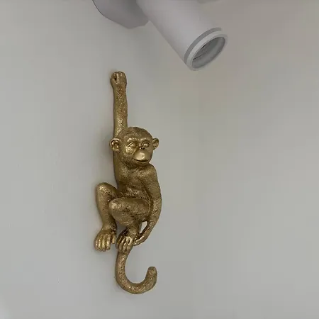 Bed and Breakfast Tonic